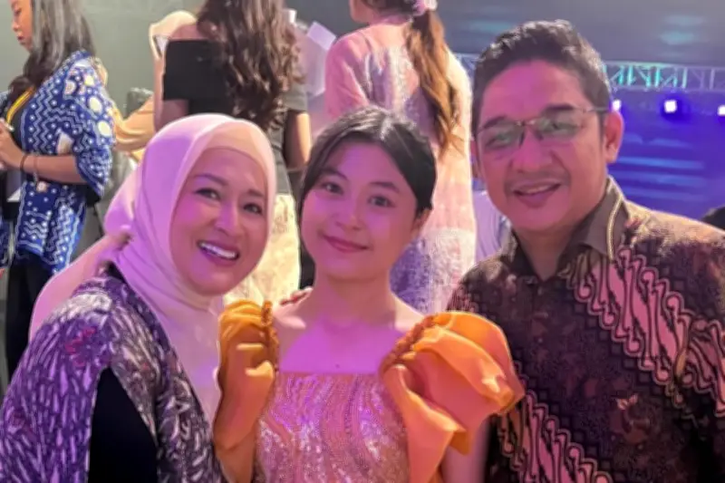 Okie Agustina Ungkap Perasaan Campur Aduk Saat Putrinya Beranjak Dewasa