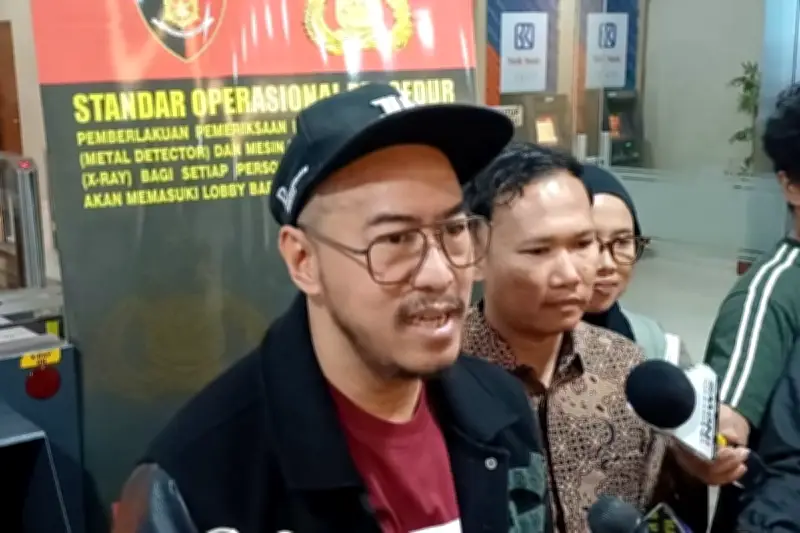 Pandji Pragiwaksono Jalani Pemeriksaan di Bareskrim Terkait Kasus Materi Komedi Toraja