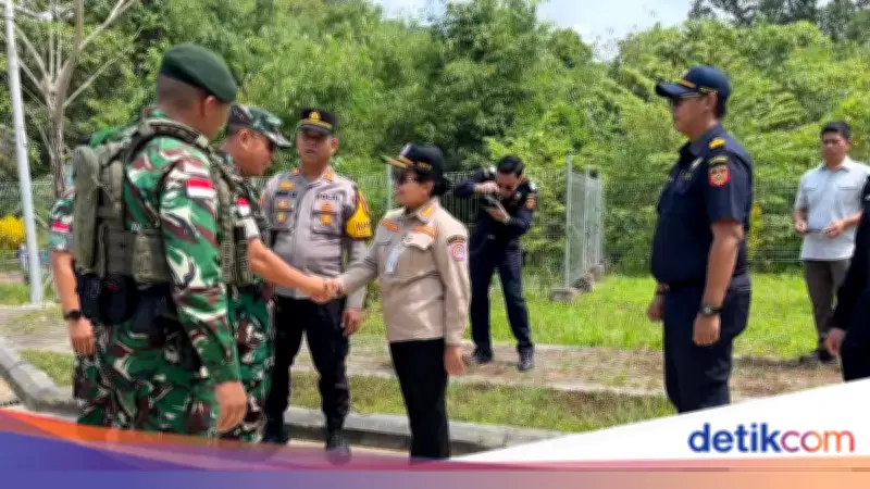 Panglima Tentera Darat Malaysia Tinjau PLBN Jagoi Babang untuk Perkuat Koordinasi Keamanan Perbatasan