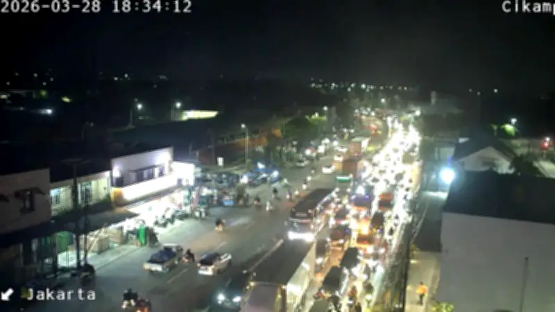 Pantauan CCTV Arus Balik Malam Ini: Kondisi Tol dan Jalan Arteri Terpantau Padat