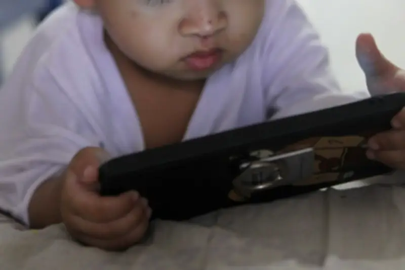 Pemerintah Tegaskan Peraturan Tunas Tak Larang Anak Gunakan Gawai