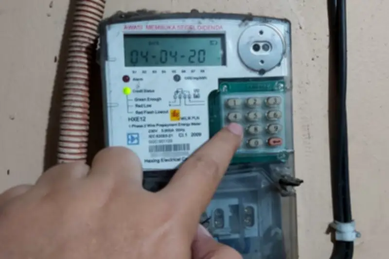 Pemerintah Tetapkan Tarif Listrik PLN Seragam untuk Prabayar dan Pascabayar