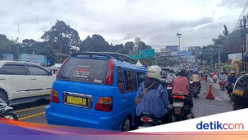 Pemprov Jabar Cairkan Kompensasi Rp6,9 Miliar untuk Sopir Angkot dan Becak Saat Mudik 2026