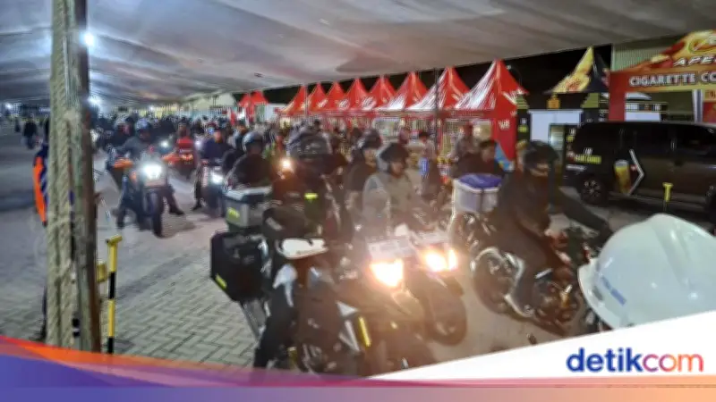 Pemudik Motor di Pelabuhan Ciwandan Lebih Ramai Malam Hari, Pilih Cuaca Adem