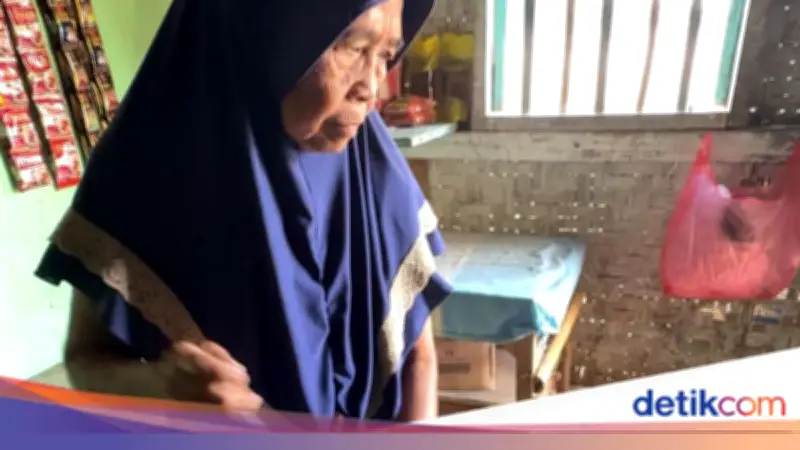 Perjuangan Nenek Mas Amah di Usia 78 Tahun Demi Masa Depan Cucunya