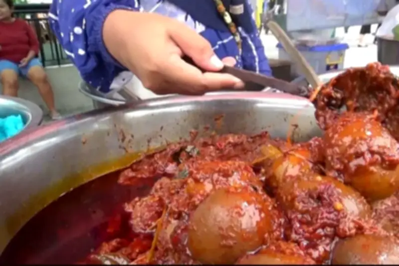 Petis Bumbon, Bumbu Legendaris Khas Semarang yang Hanya Muncul Saat Ramadan