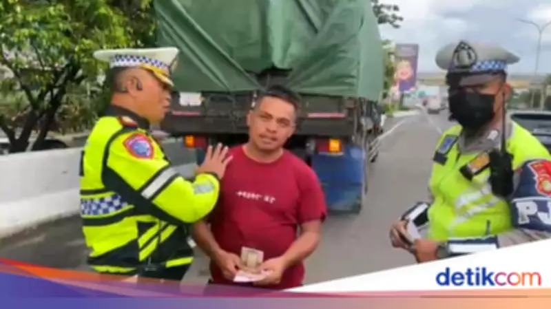 Polda Metro Jaya Tilang 10 Truk Sumbu 3 yang Langgar Larangan di Tol JORR