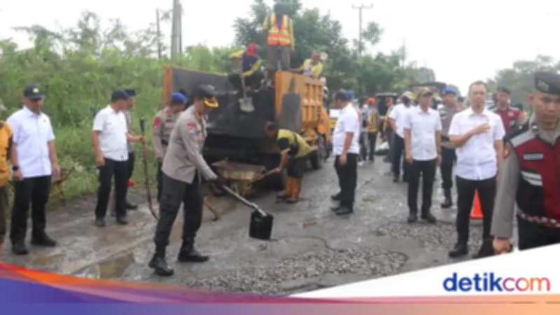 Polda Sumsel Perbaiki Jalan di Tiga Wilayah untuk Antisipasi Arus Mudik 2026