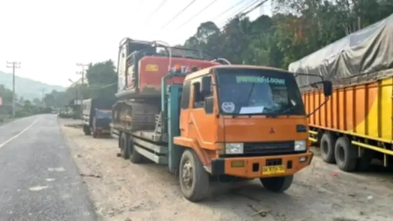 Polda Sumut Amankan Dua Ekskavator Diduga untuk Tambang Emas Ilegal di Mandailing Natal