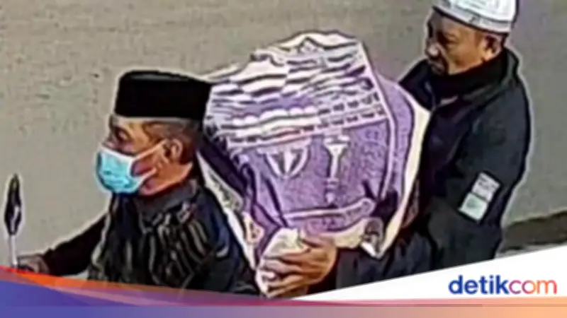 Polisi Pinrang Usut Pencurian 1 Kg Emas, CCTV Dua Pria Diduga Pelaku Beredar
