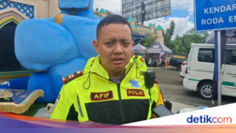 Polres Bogor Terapkan Sistem One Way di Jalan Raya Puncak Siang Ini