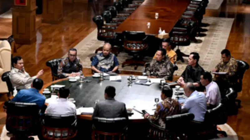 Prabowo Gelar 5 Rapat Intensif, Bahas Geopolitik hingga Persiapan Mudik Lebaran