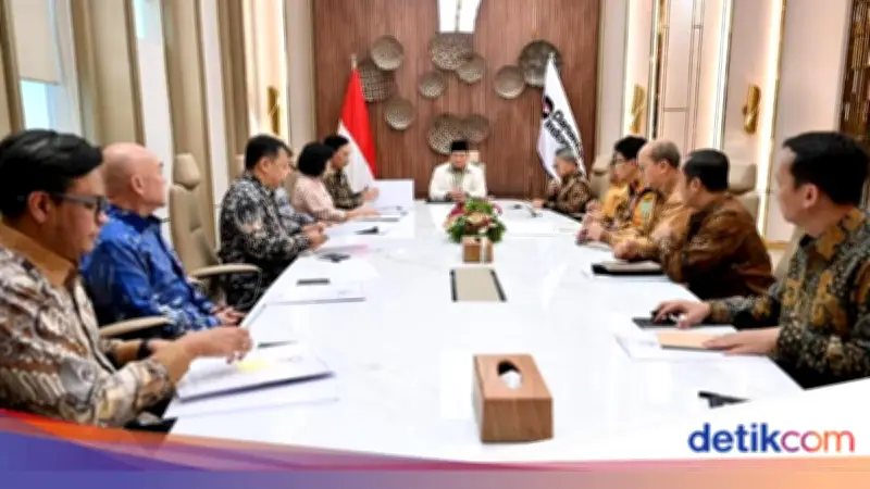 Prabowo Gelar Rapat dengan Luhut dan Purbaya, Pastikan Stok BBM dan Gas Aman