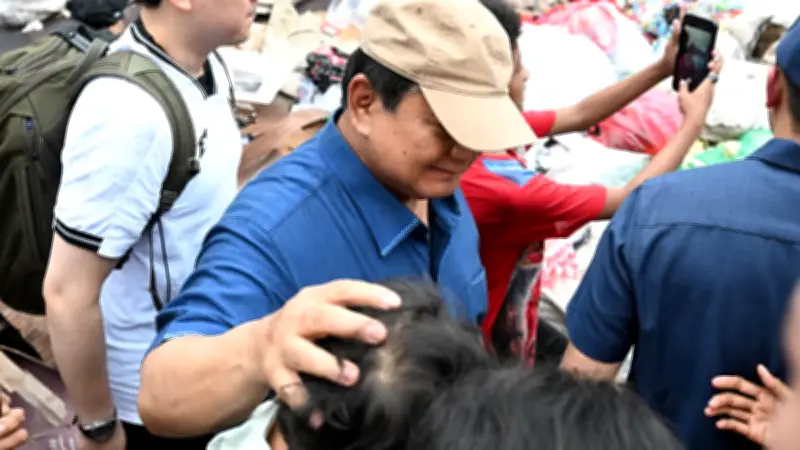 Prabowo Perintahkan Menteri Siapkan Hunian Layak Usai Blusukan ke Senen