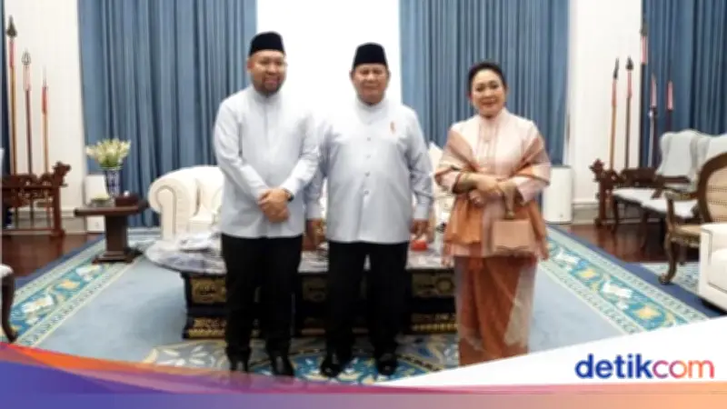 Prabowo Unggah Momen Lebaran Bersama Titiek Soeharto dan Putranya Didit