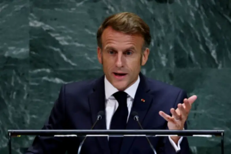 Presiden Perancis Macron Lakukan Komunikasi Telepon dengan Presiden Iran Pezeshkian