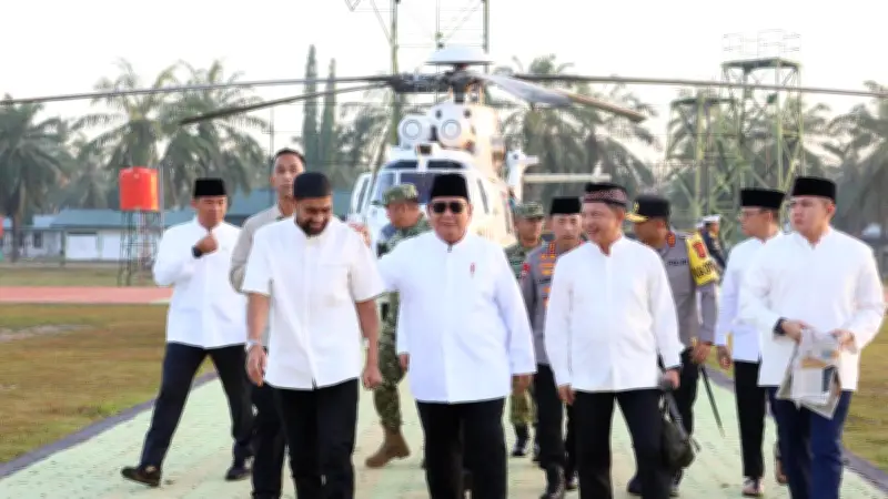 Presiden Prabowo Sambut Lebaran di Aceh Tamiang, Dampingi Korban Bencana