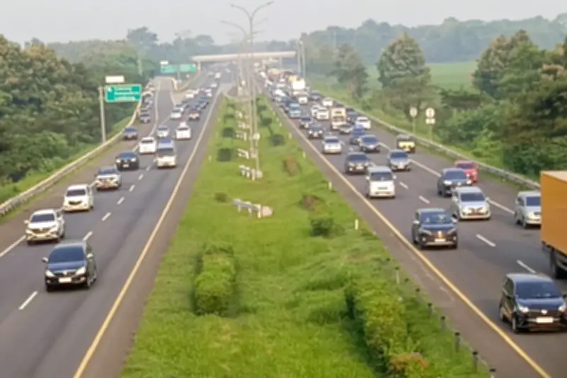 Puncak Arus Balik Lebaran 2026 Diprediksi Tiga Gelombang di Ruas Tol Utama