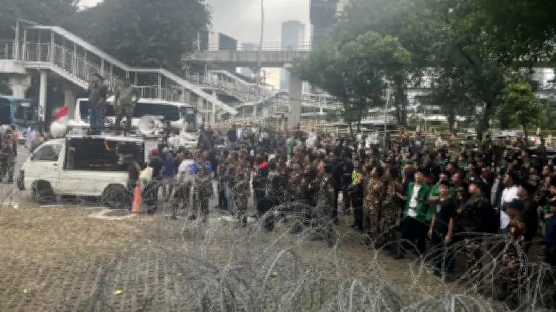 Ratusan Anggota Banser Gelar Aksi Protes di KPK Bela Yaqut Cholil Qoumas