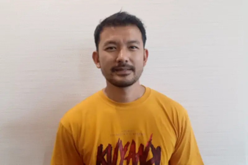 Rio Dewanto Ungkap Tantangan Pakai Kostum Astronot Berat di Film Pelangi di Mars