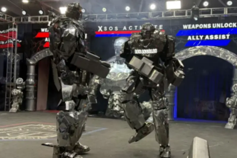 Robowar Detroit: Pertarungan Robot Raksasa di Balik Gereja Meriahkan Hiburan Teknologi