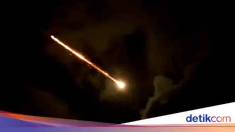 Rudal Balistik Iran Hantam Pangkalan Militer Terbesar AS di Qatar, Tanpa Korban Jiwa