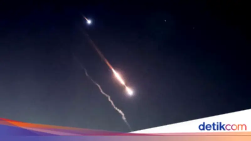 Rudal Iran Hantam Dimona, Fasilitas Nuklir Israel Rusak, Puluhan Luka