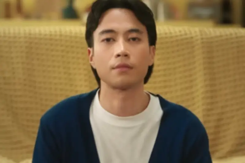 Sahabat Vidi Aldiano Beri Ucapan di Ulang Tahun ke-29, Enzy Storia Ziarah ke Makam