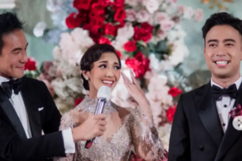 Sheila Dara Kembali Tersenyum di Depan Kamera Usai Ditinggal Vidi Aldiano