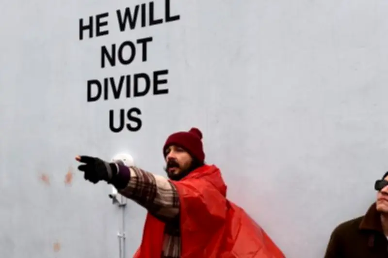 Shia LaBeouf Sebut Hukuman Penjara Sebagai 'Petualangan' di Tengah Kasus Penyerangan