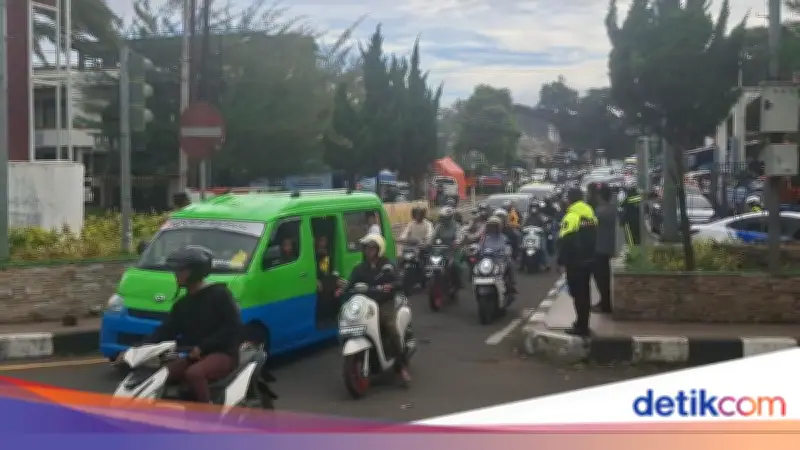 Sistem One Way Arah Jakarta di Jalur Puncak Bogor Resmi Berakhir, Lalu Lintas Kembali Normal Dua Arah