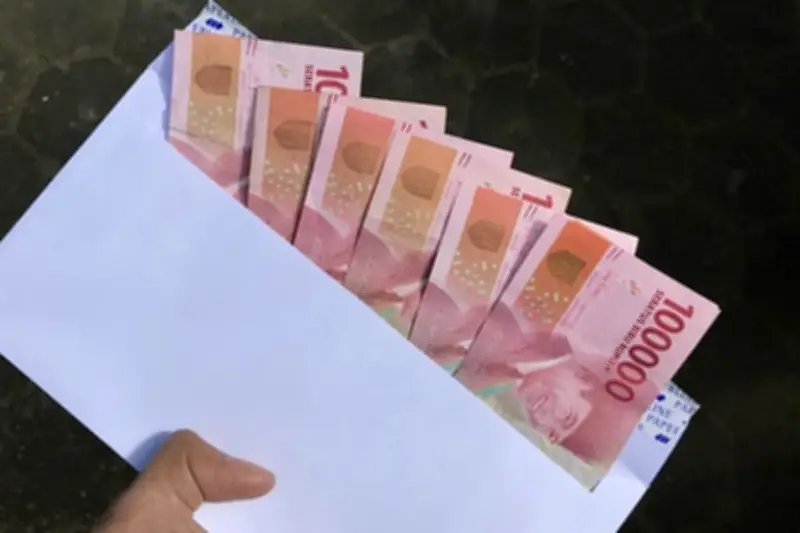 Tips Kelola Keuangan Jelang Lebaran dari Pakar IPB: Hindari Belanja Impulsif