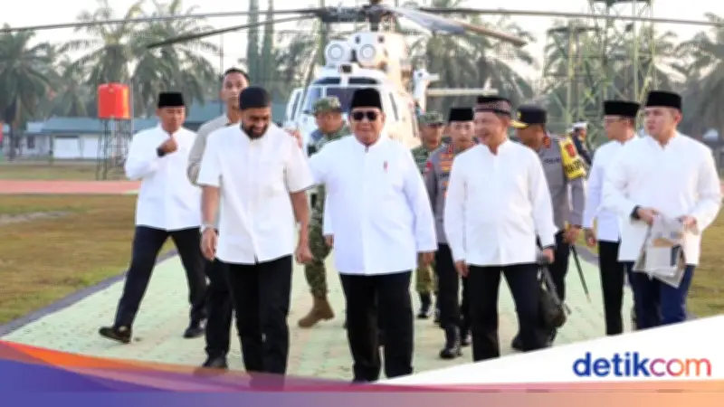 Tito Dampingi Prabowo Rayakan Idul Fitri dan Salurkan Bantuan Rp 72,75 Miliar di Aceh Tamiang