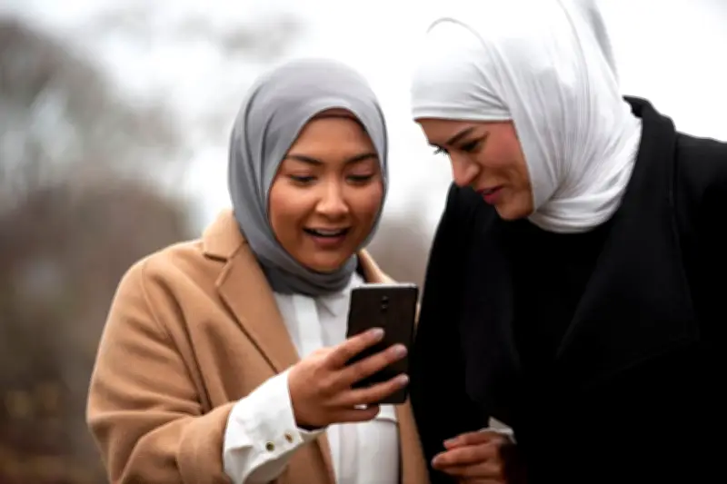 Tradisi Maaf Lebaran di Era Digital: Bolehkah Hanya Lewat WhatsApp?