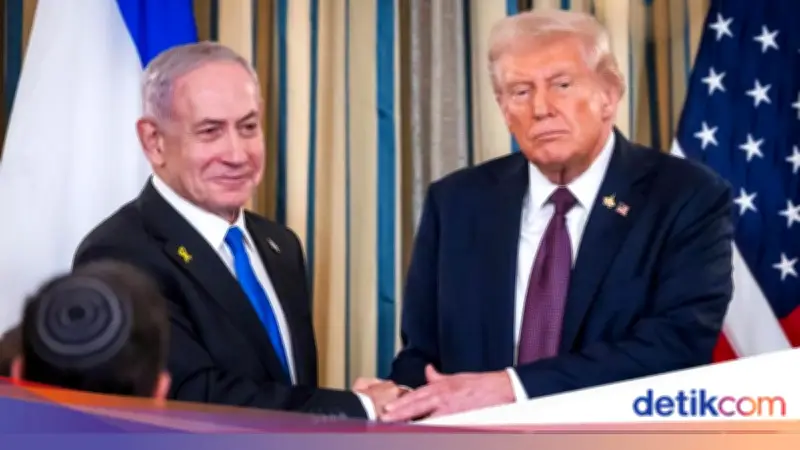 Trump Ancam Hancurkan Ladang Gas Iran, Tapi Klaim Tak Tahu Serangan Israel