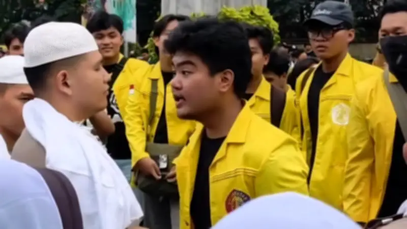 UI Tegaskan Individu Provokatif di Depan Mabes Polri Bukan Mahasiswanya