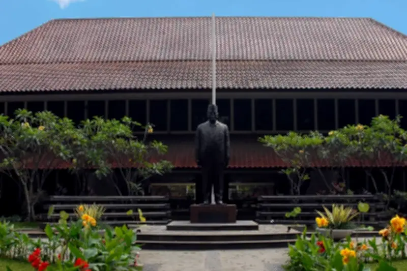 UI Tembus 100 Besar Dunia, Jurusan Hukum Terbaik Versi QS WUR 2026