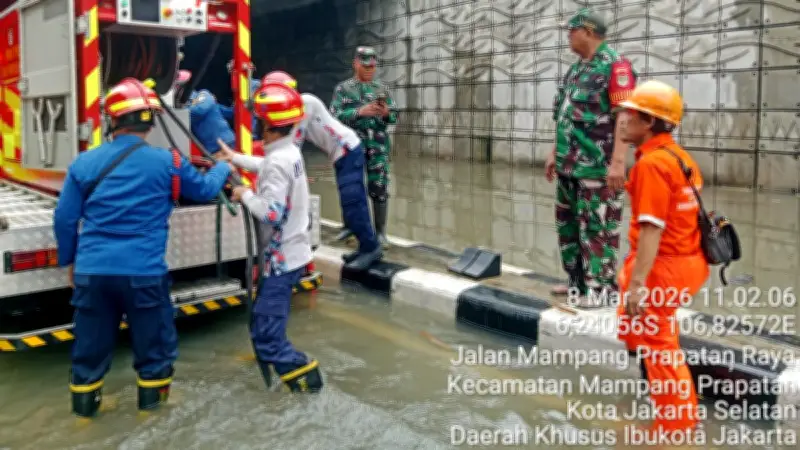 Underpass Mampang Prapatan Kembali Normal Setelah Terendam Banjir 50 Sentimeter