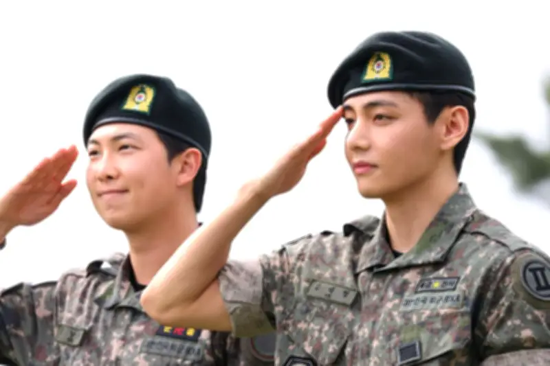 V BTS Ungkap Komitmen Belajar Bahasa Inggris, Tunjukkan Keseriusan di Media Sosial