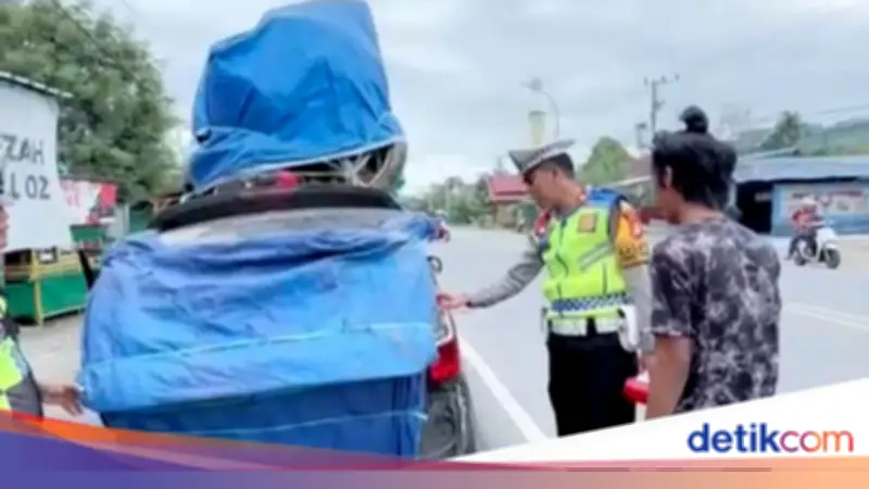 Viral Mobil Travel Overload Bawa 12 Penumpang dan 4 Motor, Ditertibkan Polisi