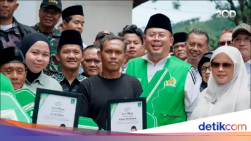 Waka DPR Cucun Resmikan 8 Rumah Relokasi untuk Korban Longsor Arjasari