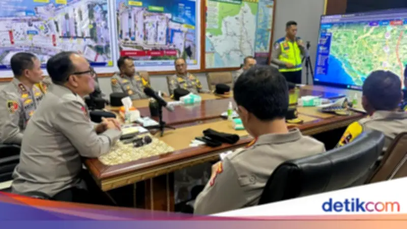 Wakapolri Tinjau Kesiapan Mudik di Pelabuhan Bakauheni Jelang Lebaran
