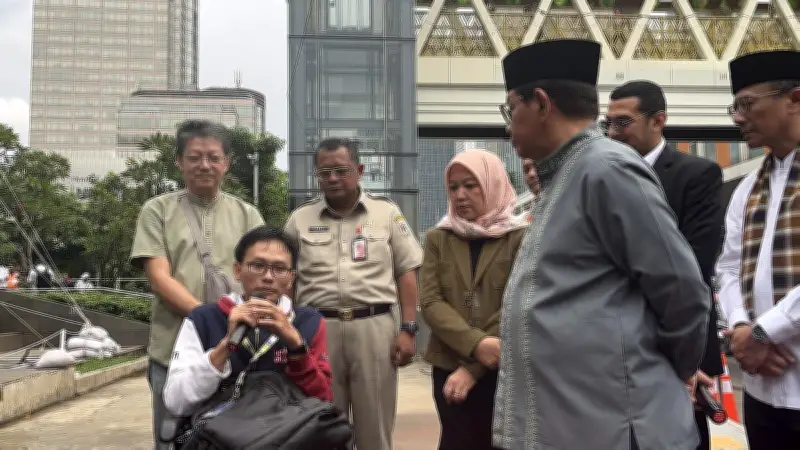 Warga Disabilitas Jakarta Keluhkan Halte dan Bus Transjakarta Belum Inklusif