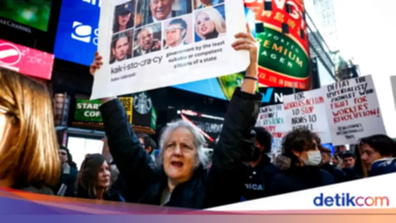 Warga New York Demo Tuntut Penghentian Perang AS-Iran Pasca Serangan Trump