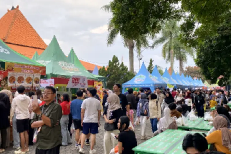 Waspada Lapar Mata Saat Berburu Takjil, Ini Tips Berbuka Puasa Sehat
