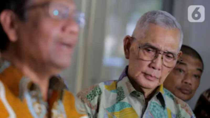 Wiranto Kenang Try Sutrisno sebagai Negarawan Paripurna yang Sederhana dan Berdedikasi