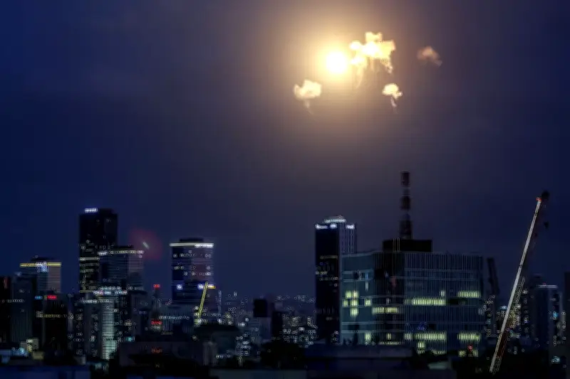 WNI di Abu Dhabi Bagikan Pengalaman Langsung Saat Serangan Misil Iran