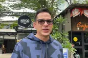 Ari Wibowo Bantah Video AI yang Sebut Dirinya Menikah Lagi dengan Clara Oktavia