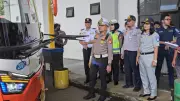 Awak Bus di Terminal Jatijajar Depok Diperiksa Kesehatan dan Tes Urine Jelang Mudik Lebaran