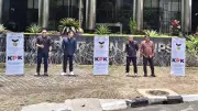 Boyamin MAKI Sindir KPK Soal Pengalihan Tahanan Rumah Yaqut dengan Kirim Banner